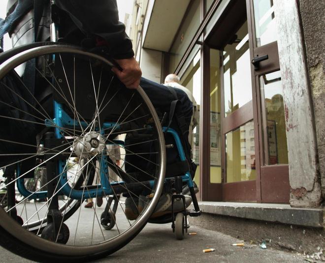 Contributi ai privati che abbattono gli ostacoli ai disabili 