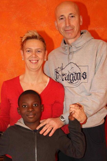 Adozioni in Congo la storia a lieto fine della famiglia Massai 