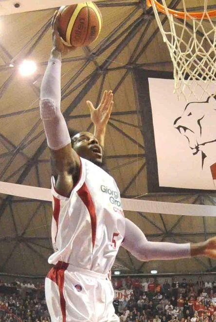 Blitz in casa della Sutor prima vittoria in trasferta 