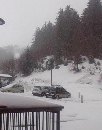 Sulle piste di Abetone è tornata la neve riaprono gli impianti 