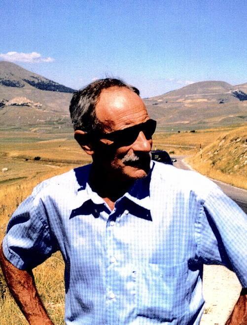 Cavatore trovato morto in un dirupo 