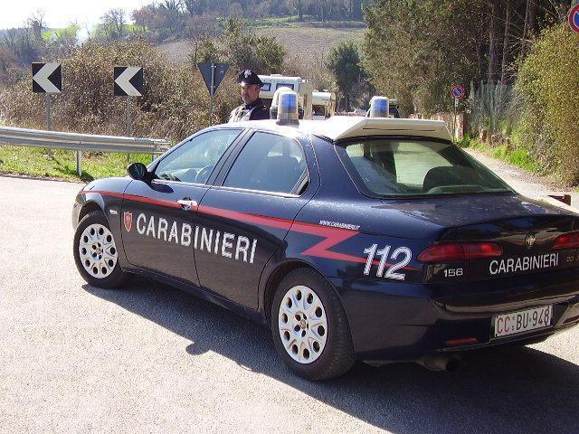 Merceria svaligiata, rubati 5mila euro di mutande e reggiseni 