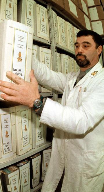 Riscuoteva dal 2011 la pensione da invalida della moglie morta 