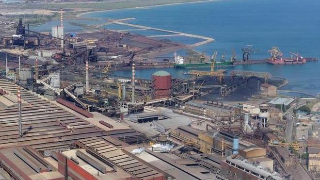«Massima concentrazione sulle vicende industriali»