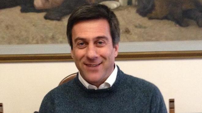 Farmacie, riaperto il bando