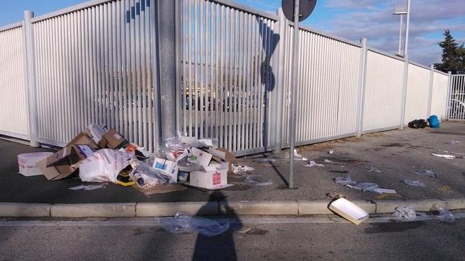 Strade chiuse per la troppa sporcizia