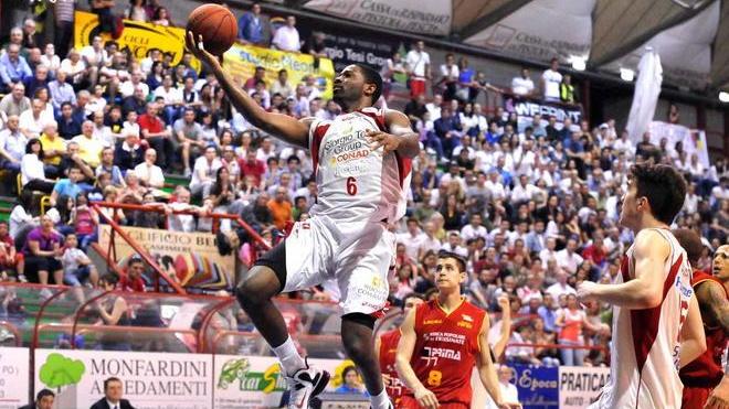 La curva biancorossa pronta a salutare Jones