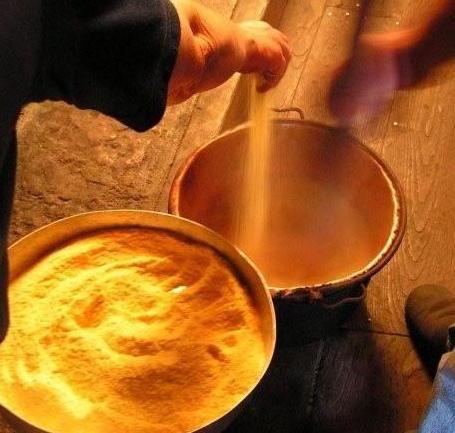 Sagra della polenta con musica e giochi in piazza D’Acquisto