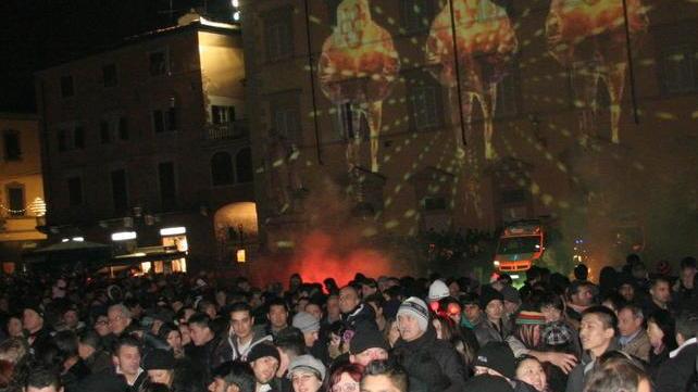 Aspettando il 2014 ballando col dj Get Far in piazza Duomo