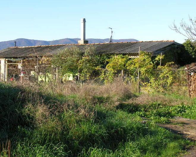 Via alla demolizione della casa abusiva che bloccava la bretella S.Angelo-Castelnuovo 