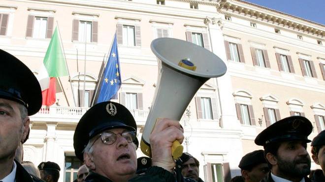 I metronotte della Vesuvio confermano lo sciopero