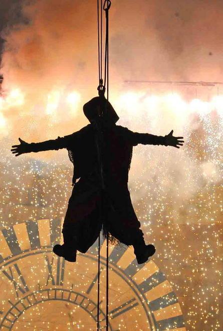 Torna la Befana in piazza grazie a cento vigili del fuoco