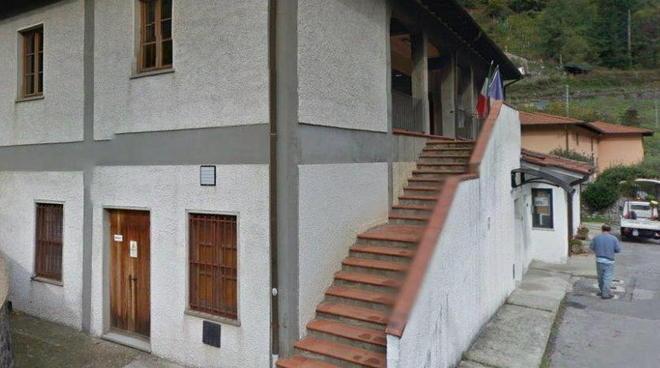 Addio a Fabbriche e Vergemoli fra lacrime e ricordi 