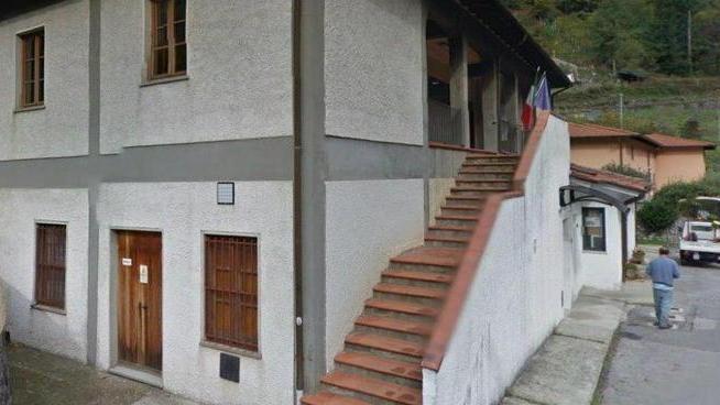 Addio a Fabbriche e Vergemoli fra lacrime e ricordi