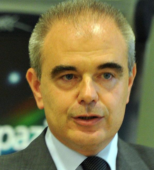 A caccia di futuro puntando gli occhi lassù nello spazio