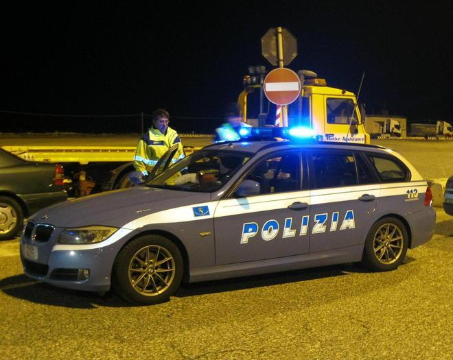 Fanno rifornimento sulla Bretella non pagano e si danno alla fuga 