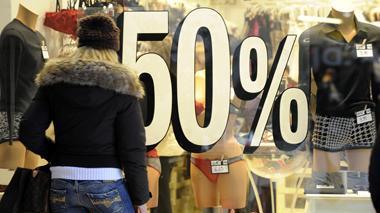 Sabato il via ai saldi: il decalogo anti-raggiro