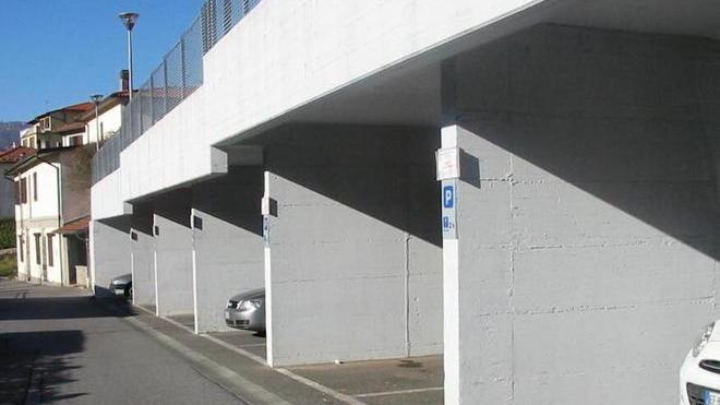 «Un errore mettere in vendita i parcheggi»