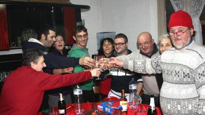 Ma molti scelgono la tradizione: in famiglia