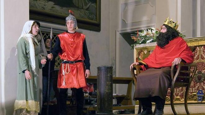 Un presepe vivente con danze e messa con il vescovo