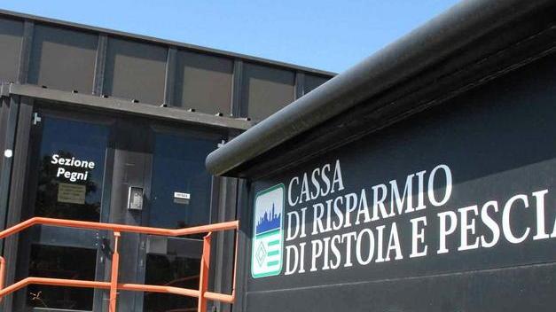 Quando il vescovo cercò di evitare la chiusura del Monte di Pietà della Cassa