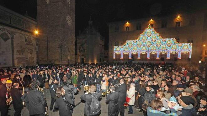 Settemila in piazza per brindare al 2014