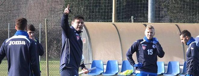 Mister Cozza all’esordio: «Bravo a sfatare i tabù» 