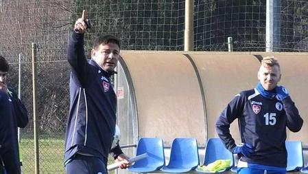Mister Cozza all’esordio: «Bravo a sfatare i tabù»