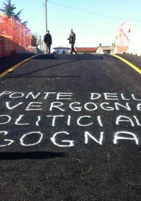 Nasce il comitato «del ponte della vergogna» 