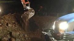 Stazzema: due famiglie evacuate per una frana