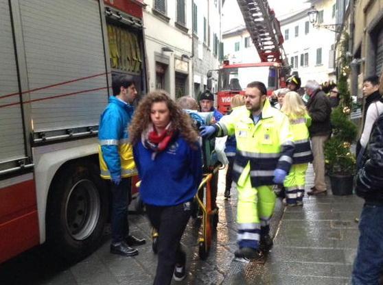 Via del Serraglio, va a fuoco un bilocale 