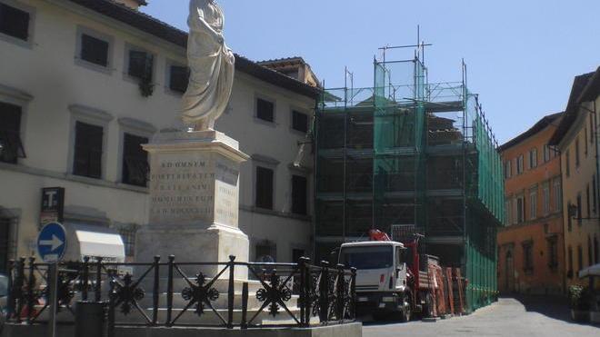 Rifacimento della fognatura in piazza