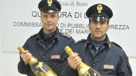 Rubato lo champagne al locale dei vip: la polizia lo recupera