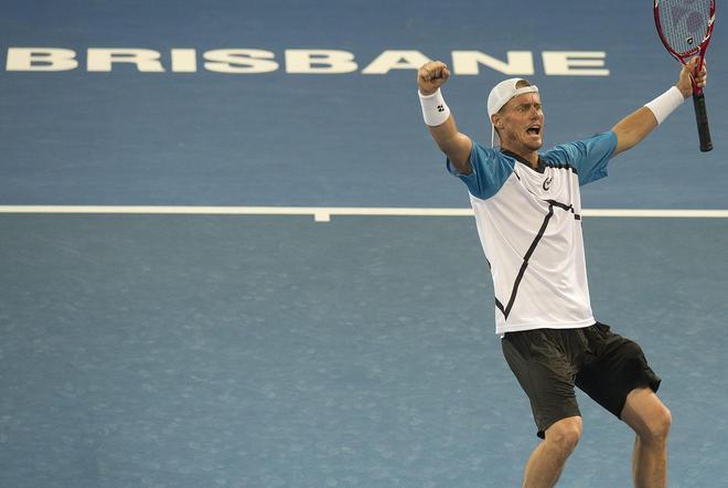 Tennis, Hewitt batte a sorpresa Federer