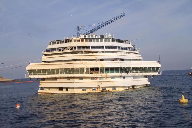 Concordia: sciopero della difesa Schettino e sit in dei passeggeri in aula il 13 gennaio