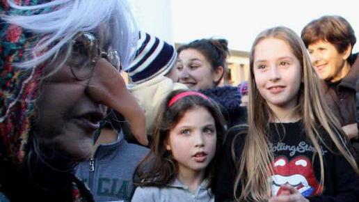 Dal cielo e dal mare la Befana porta dolci e sorprese