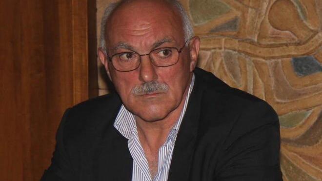 Medici nei sacchi a pelo, il primario risponde per le rime all’Asl 4
