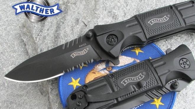 Walther, coltello nero da Rambo Un’arma che non lascia scampo
