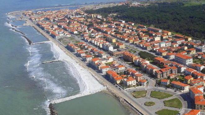 Via libera al sottopassaggio e all’area pedonale di Tirrenia