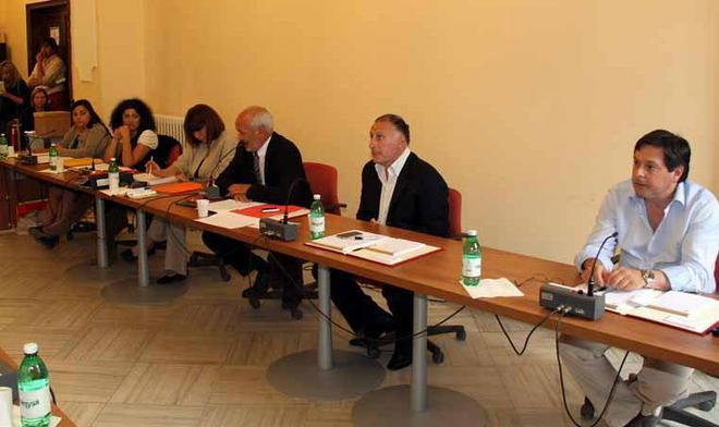 Sel: «Meno scuole per migliorare l’offerta»