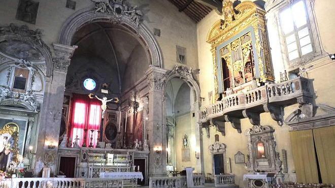 Restaurata una tela del Settecento