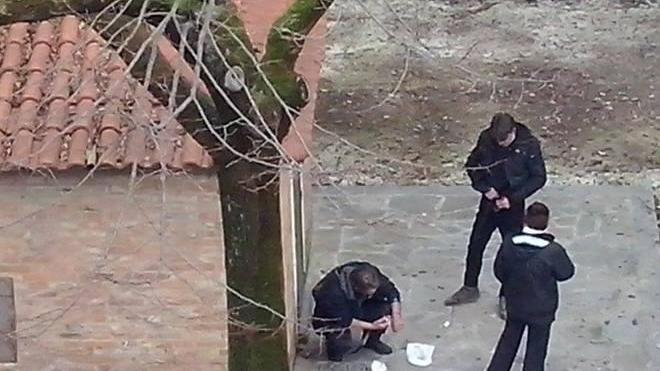 Degrado inaccettabile ai giardini della Passerella
