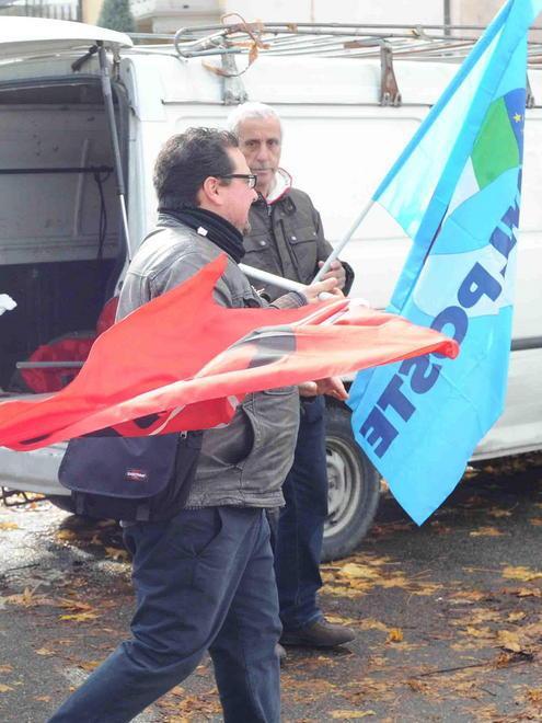 «Disservizi alle Poste, manca personale» 