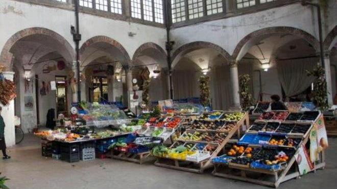 «Per il Carmine atti concreti, non parole»