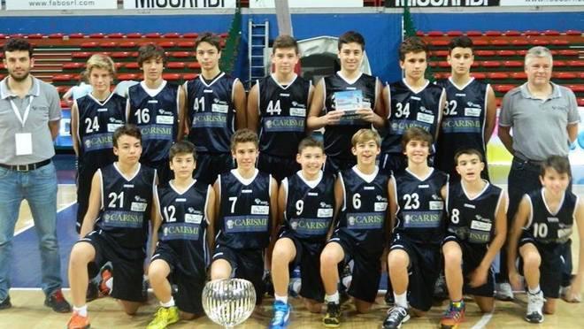 Carismi, una Caporetto a Carrara Un sorriso solo dagli Under 15 