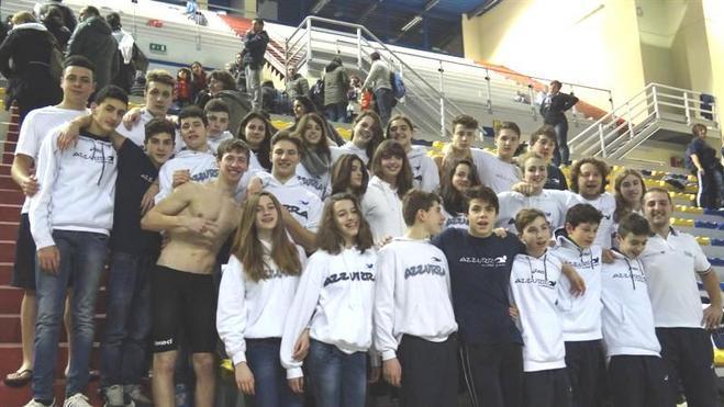 Ventidue medaglie per l’Azzurra nuoto al meeting di Pescara