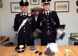 Trasportavano un chilo di marijuana, arrestati 