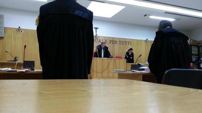 Costruttore a giudizio per truffa e calunnia contro un professore