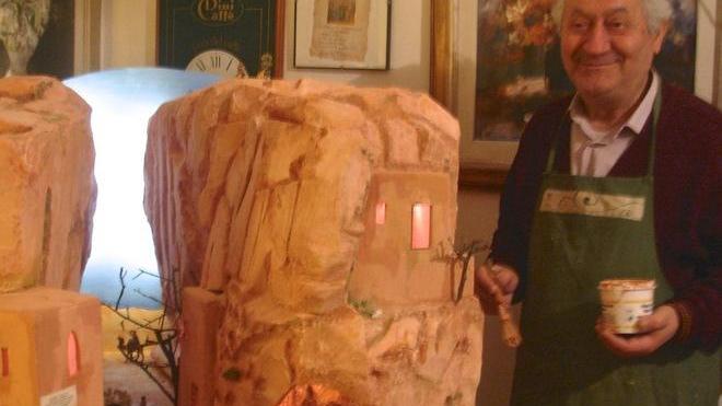 Il favoloso presepe di Renzo e Vittorio ambientato nel deserto di Petra