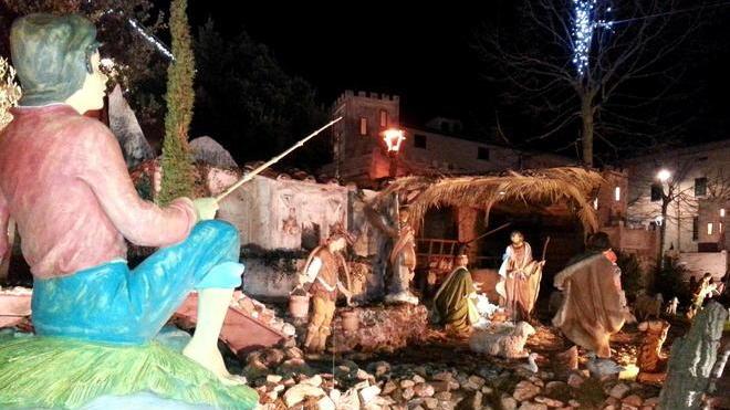 Presepe di Riotorto, magia che si ripete fino al 19 gennaio